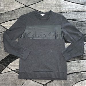 🛍 2/$20 Calvin Klein Crew Neck